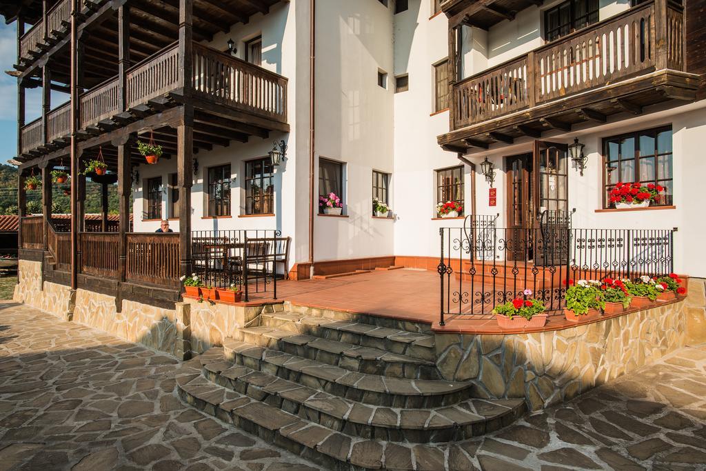 Elenski Riton Complex Sredni Kolibi Exterior foto